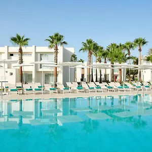Iberostar Waves Cala Domingos Hotell